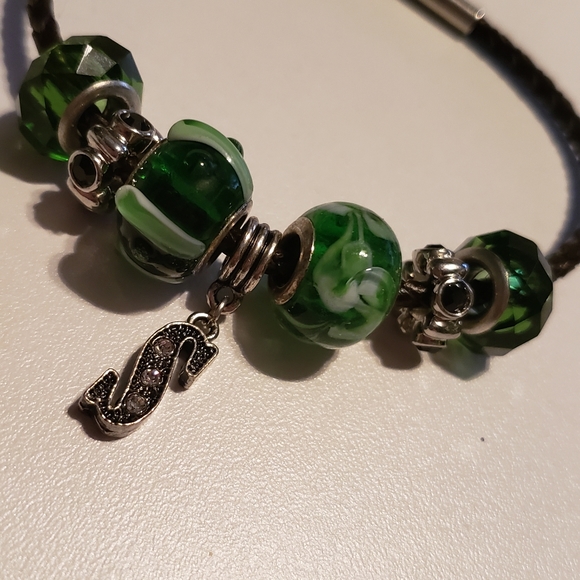 Green Initial Bracelet S - Picture 3 of 4
